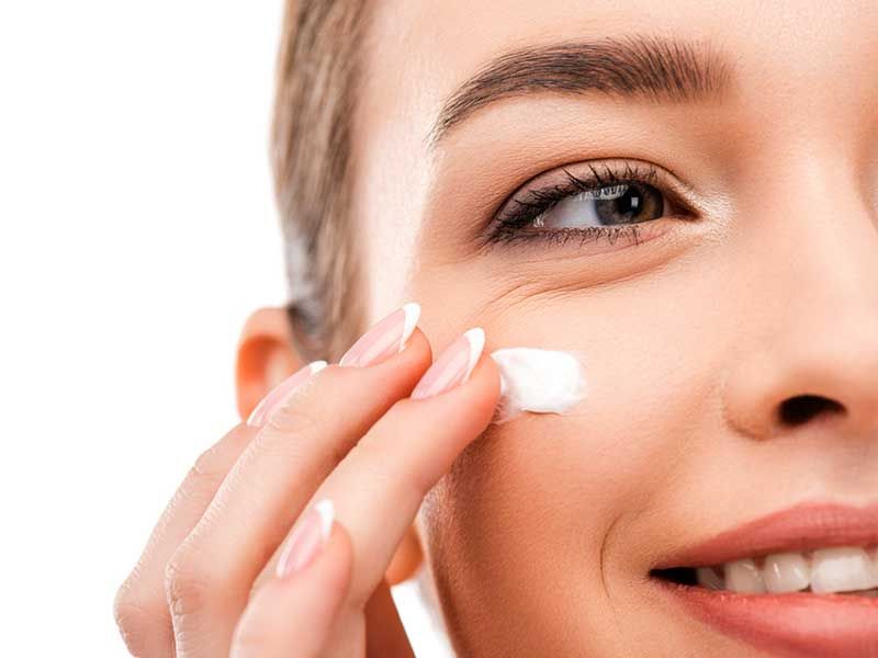 پاک کننده آرایش چیست؟ بهترین مارک پاک کننده آرایش صورت چیست؟