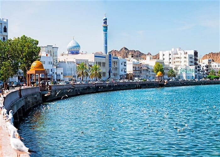 نمایی از شهر زیبای مسقط در سفر به عمان