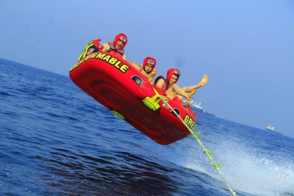 بهترین تفریحات آبی کیش که نباید از دست بدهید