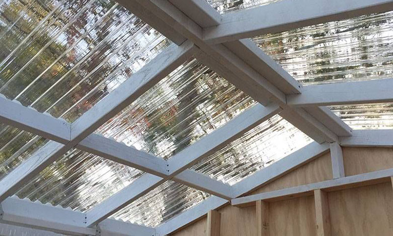 پوشش پلی کربنات گلخانه چگونه در برابر شرایط جوی مقاومت می‌کند؟