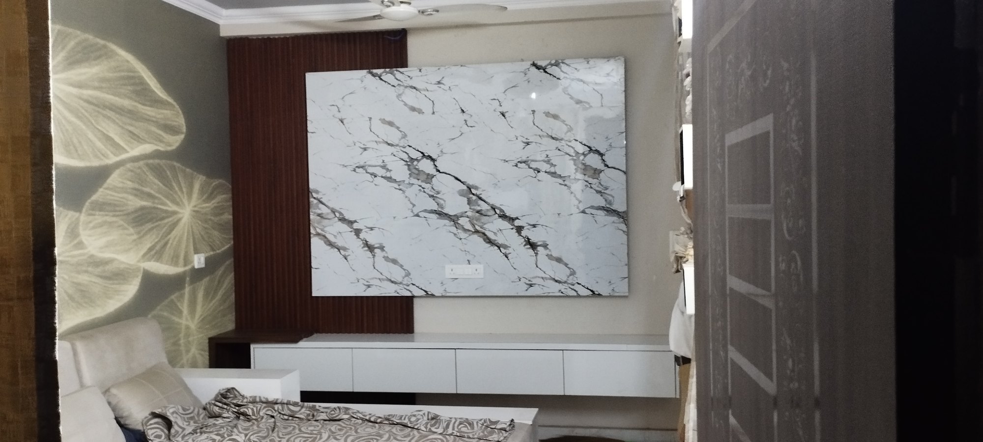 نصب سنگ پشت کاری