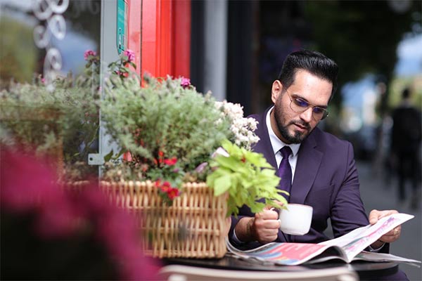 احمد ایوبی پور کیست
