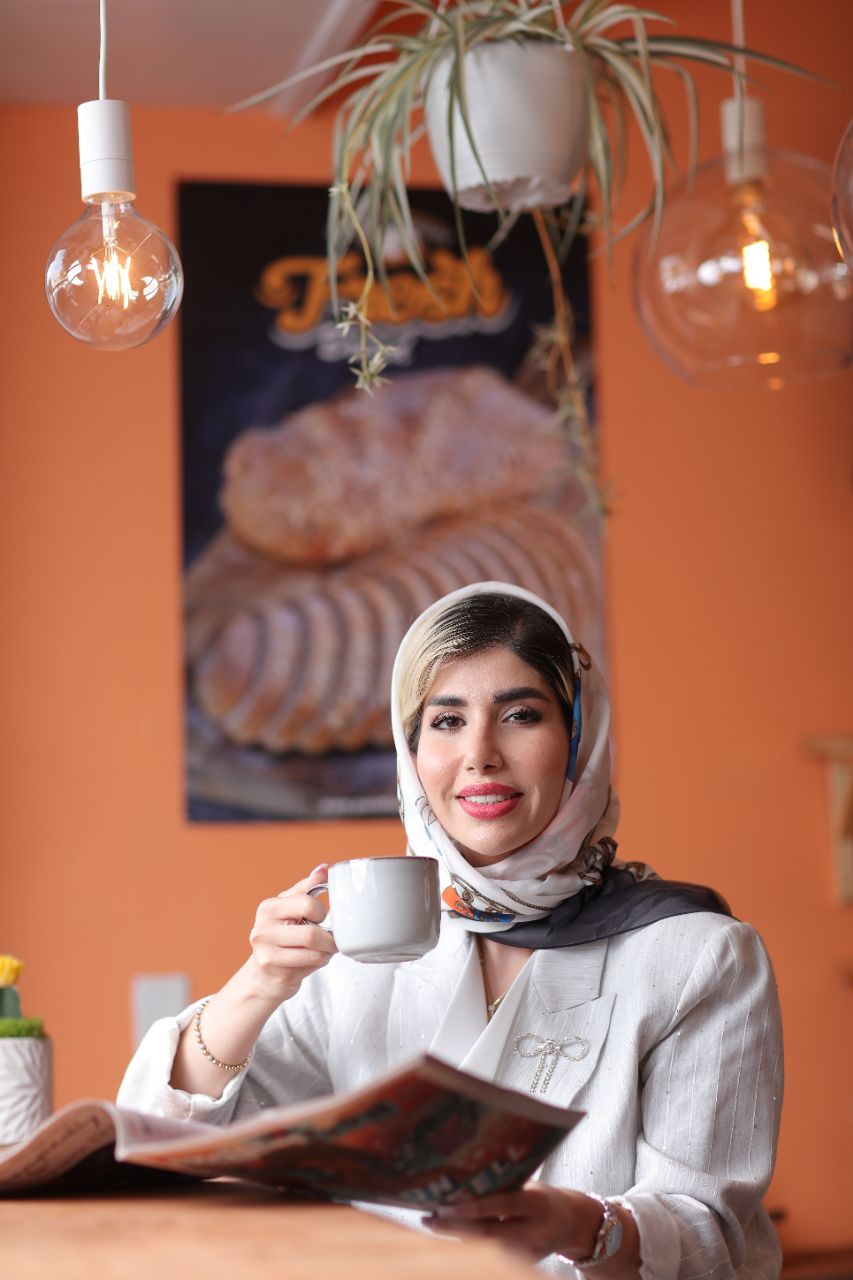 مژده شکری ساز