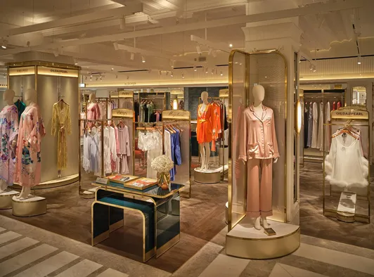 لباس خوابتو با فصل هماهنگ کن