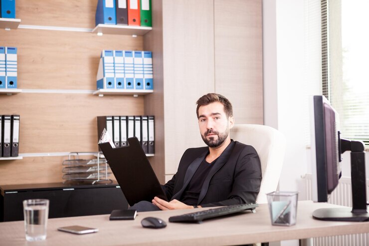 حسابرسی مالیاتی چیست و چه زمانی ضروری است؟ راهنمای جامع برای کسبوکارها و مودیان 1 حسابرسی مالیاتی