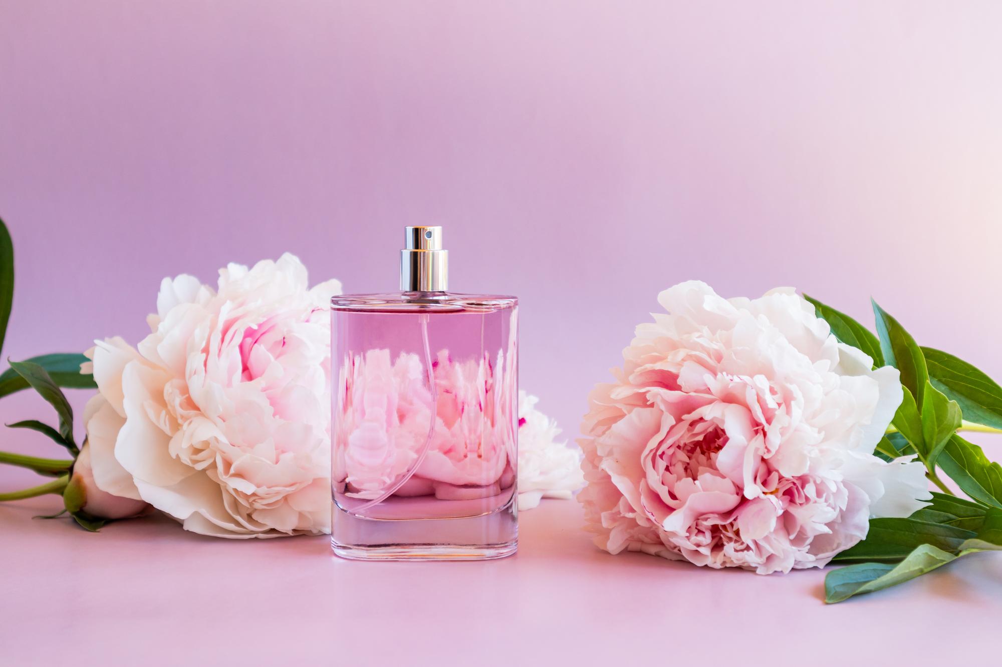 ۷ نکته کلیدی برای تشخیص عطر original