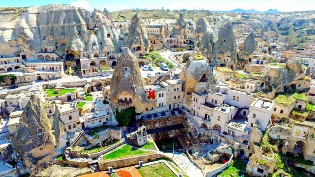 هتل های غاری