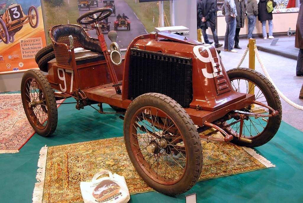 اولین خودرو تولید شده توسط رنو
