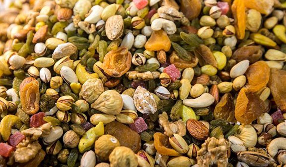 چگونه آجیل مخلوط درست کنیم؟ پیشنهاد ما خرید آجیل مخلوط