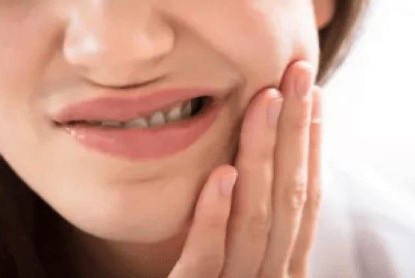 سفید کردن و عمل‌های زیبایی دندان چه آثار مخربی بر سلامت دندان دارد؟