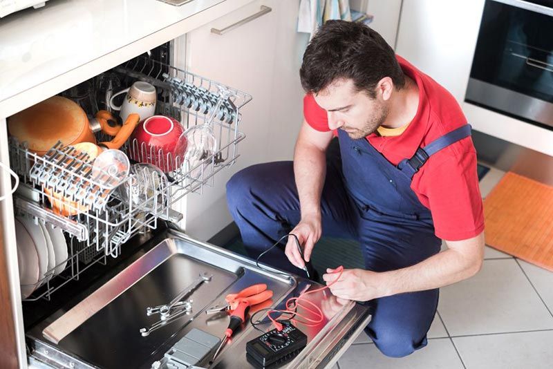 روشن‌ نشدن و کار نکردن ماشین ظرفشویی؛ مشکلی با راهکار تخصصی