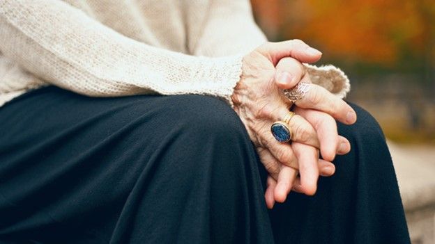 پارکینسون در سالمندان: نگهداری از بیماران پارکینسون در خانه سالمندان