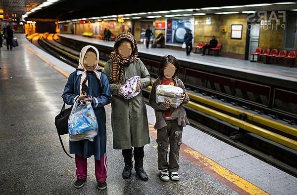 کودک کار مترو در تهران