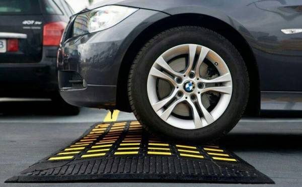 سرعت گیر ترافیکی