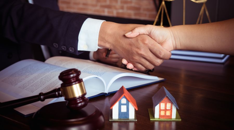 بهترین وکیل ملکی کرج
