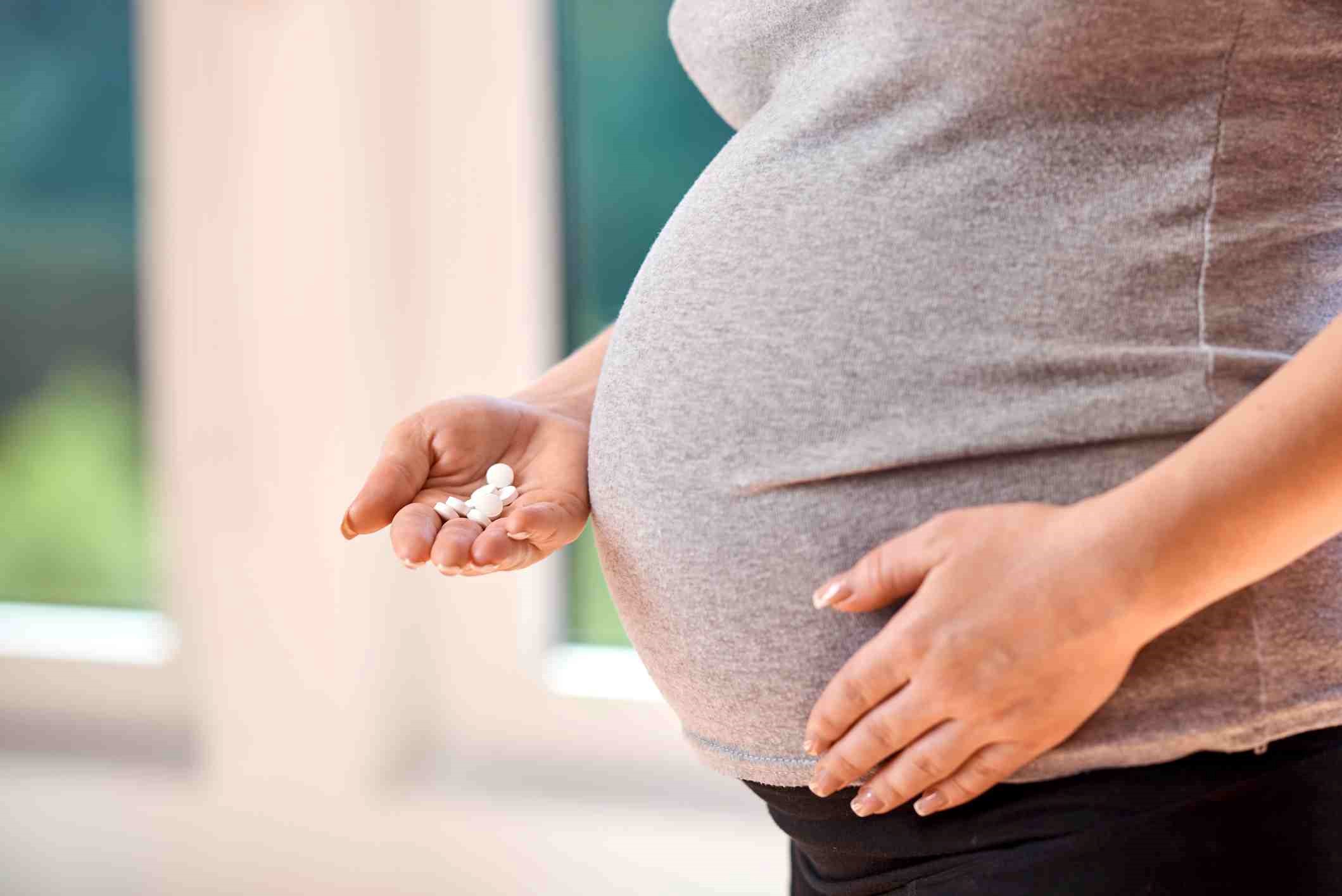 خطر خوردن قرص آرامبخش در بارداری