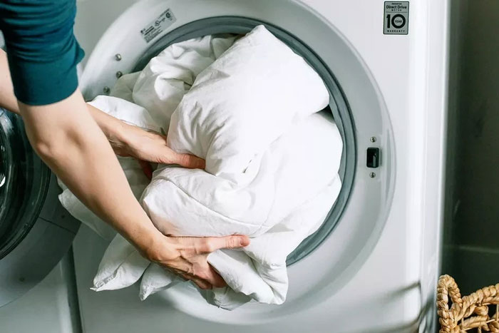 چه پتویی را میتوان با ماشین لباسشویی شست؟