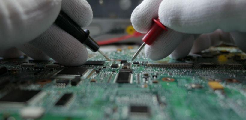 چشمک زدن چراغ پاور تلویزیون ال جی به دلیل خرابی مین برد