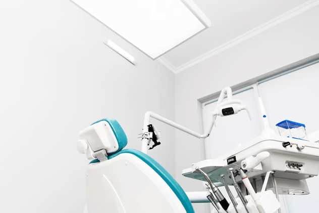 انتخاب بهترین شرکت برای خرید تجهیزات دندانپزشکی در روزهای پایانی سال