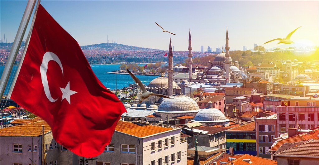 نحوه گرفتن اقامت ترکیه با موسسه مهاجرتی رویال