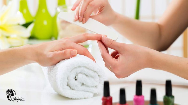 آموزش طراحی ناخن - آموزشگاه آرایشگری گل گیس
