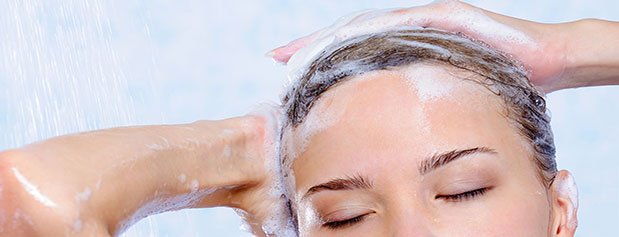 حمام کردن با شامپو مناسب با مو های خشک موهای نرم موهای چرب