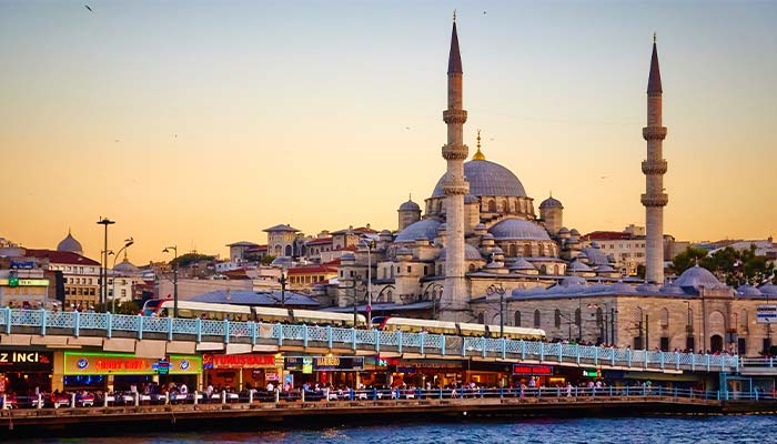 مساحت استانبول بیشتر است یا تهران