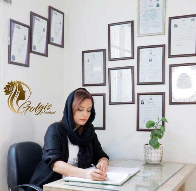 بهترین آموزشگاه میکاپ عروس در تهران - گل گیس
