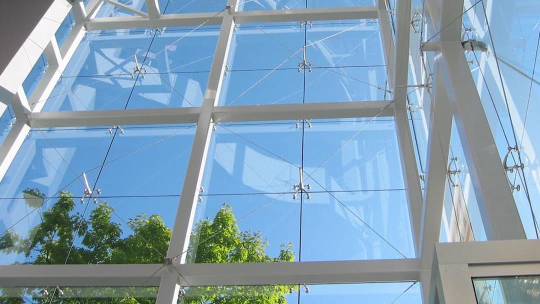 ساختار نمای اسپایدر شیشه ای
