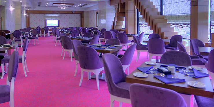 رستوران ارغوان هتل درویشی