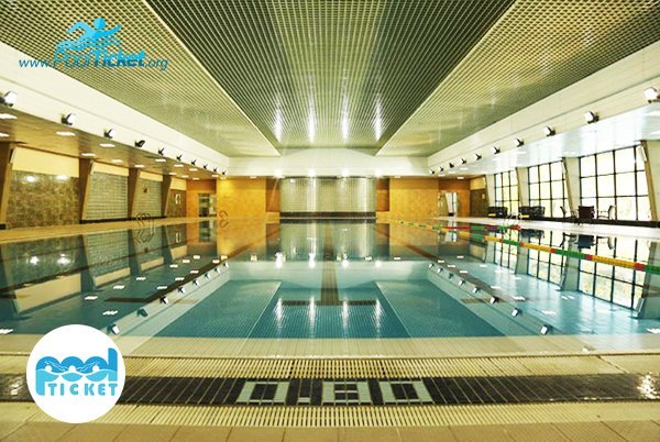 استخر چهار فصل باشگاه انقلاب