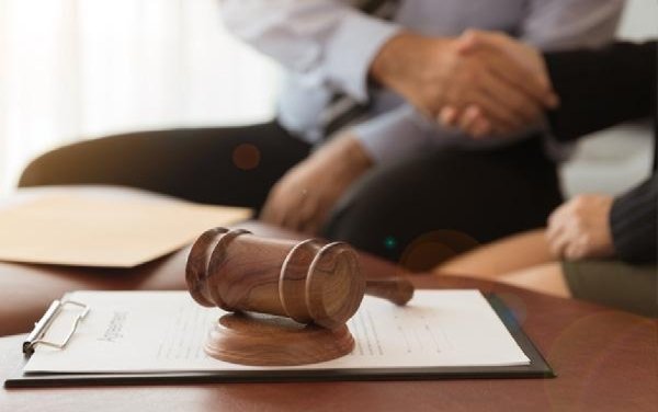 چرا به مشاوره حقوقی نیاز داریم؟
