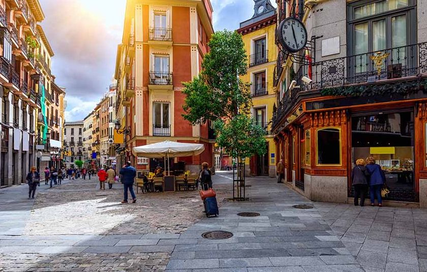 گردشگری, رپورتاژ آگهی - هر آنچه باید درباره سفر به بارسلونا بدانید