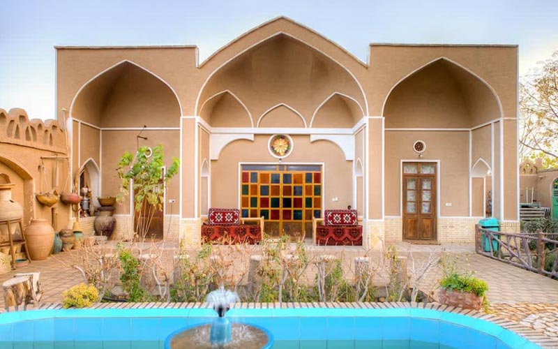 لیست کارهایی مجاز در اقامتگاه و ممنوع در هتل