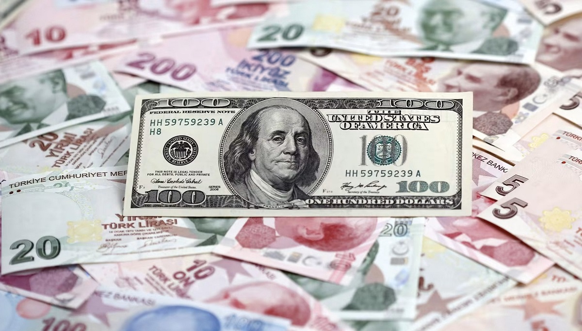 سفر به استانبول با لیر یا دلار؟