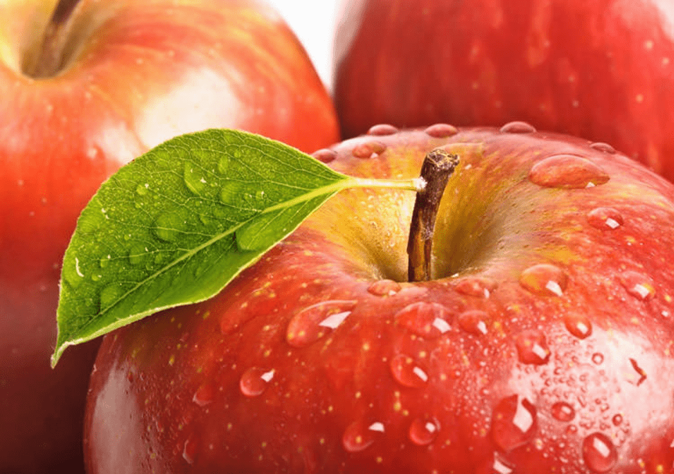 یکی از دوست داشتنی ترین میوه ها برای درمان بیماری های مختلف، و از جمله سرما خوردگی سیب است