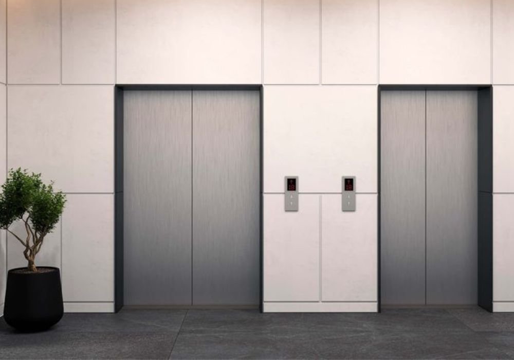علت باز نشدن درب آسانسور