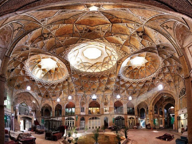 خانه بروجردی ها