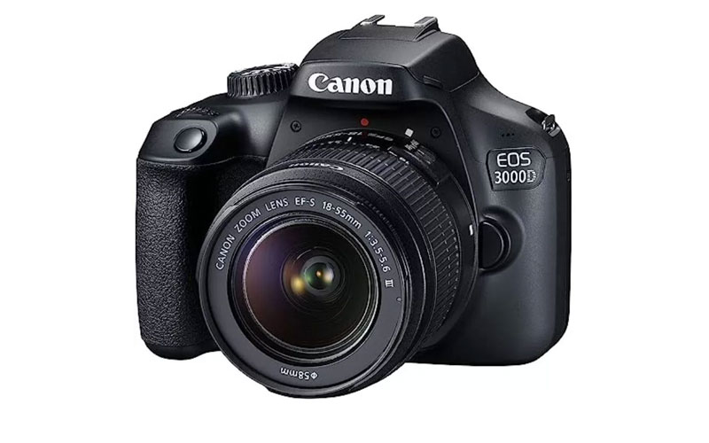 پیشنهاد دیدنگار برای خرید دوربین تا 20 میلیون تومان، دوربین مدل Canon EOS 3000D