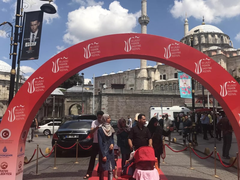 کی و چطور برای فستیوال های خرید به استانبول سفر کنیم؟