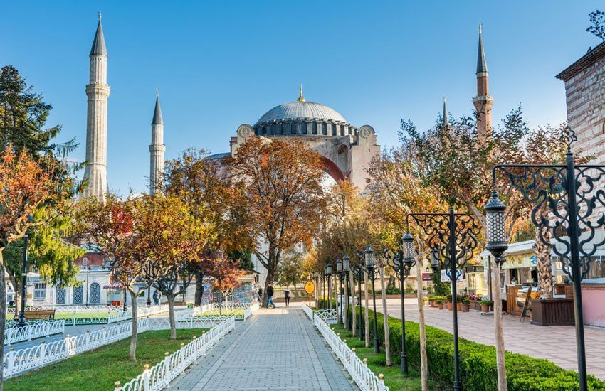  سفری متفاوت و رویایی به استانبول را تجربه کنید