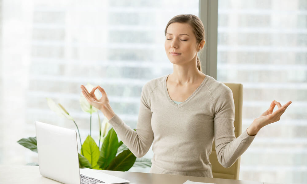 یوگا و مدیتیشن راهی برای کاهش استرس و اضطراب سریع
