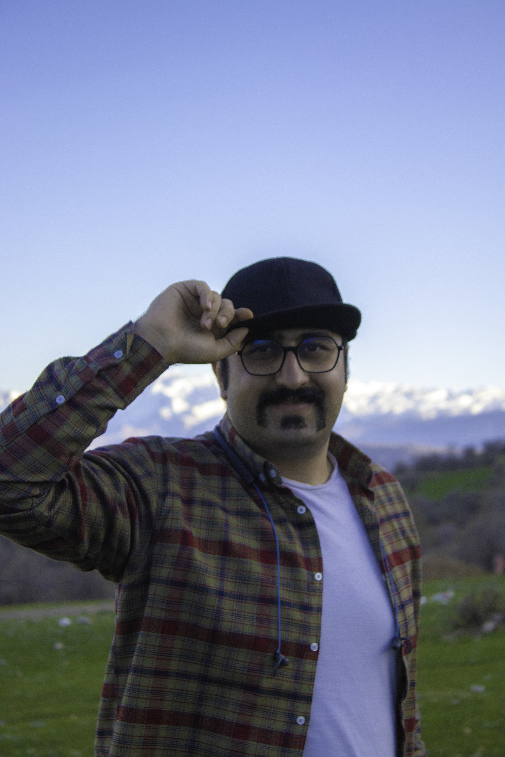 سعید یگانه مستند ساز و عکاس ایرانی