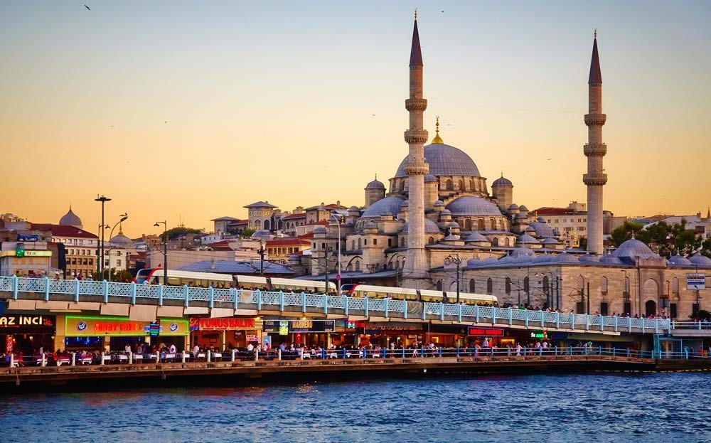 6 دلیل برای رزرو نکردن تور استانبول تابستان 1403 به صورت لحظه آخری + راهکار جایگزین