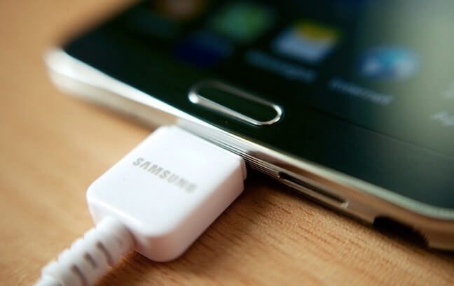 علت شارژ نشدن گوشی سامسونگ
