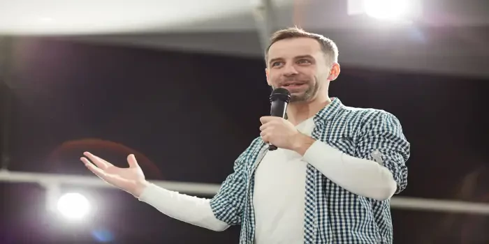 شبیه سازی سخنرانی راهکار موثر برای افزایش اعتماد به نفس در سخنرانی