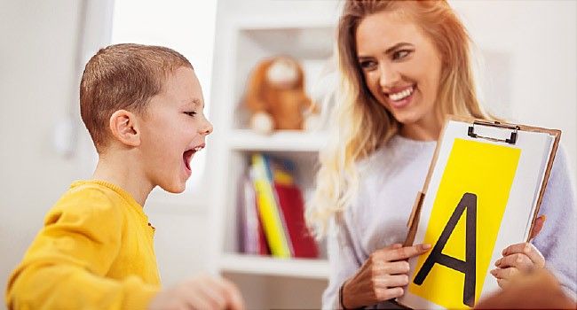  گفتار درمانی در کودکان مبتلا به اوتیسم 
