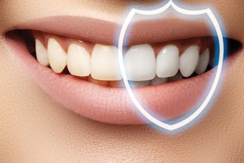 6 روش طبیعی جرم‌گیری دندان در منزل
