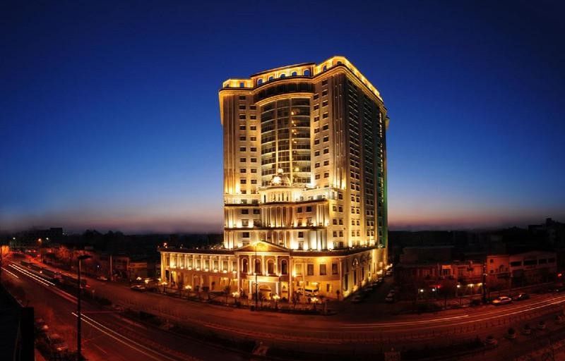 هتل قصر طلایی مشهد و تجربه اقامت در قصری مجلل و به یاد ماندنی