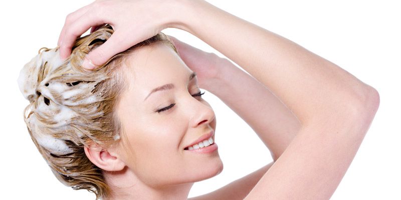 روش شستشوی موی چرب برای خانم ها و آقایان